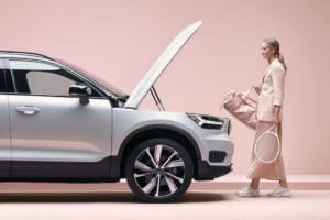 vegansbay_Volvo-Cars-to-Fully-Replace-Fossil-Fuel-Engines-By-2030-